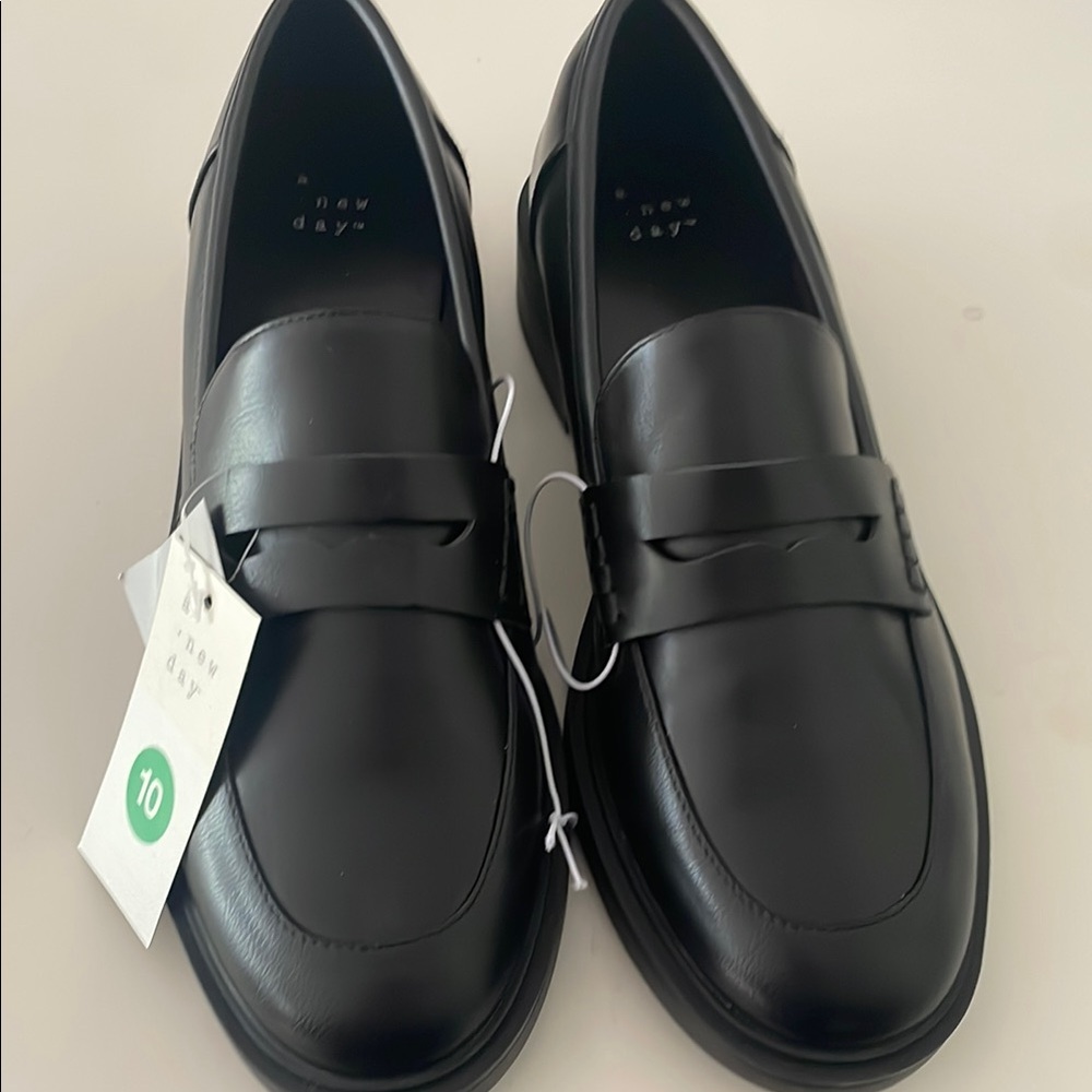 A New Day Black Flats Sleek Slip-On Loafers
